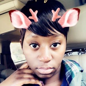 Meet your Posher, Dalona